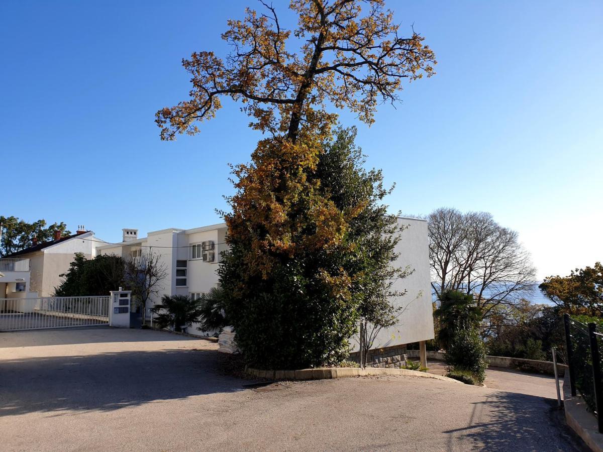 Apartment Kantrida-Near The Beach Rijeka Exterior photo